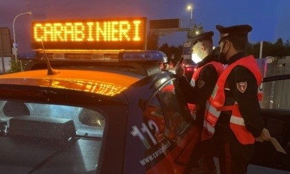 Scontro tra due auto in un incrocio di Mongrando: ferita una donna che viaggiava con il marito