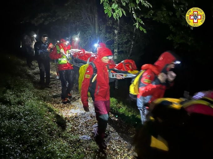 Sfinito lungo la discesa dal Mombarone, 82enne raggiunto dal figlio e dal Soccorso Alpino