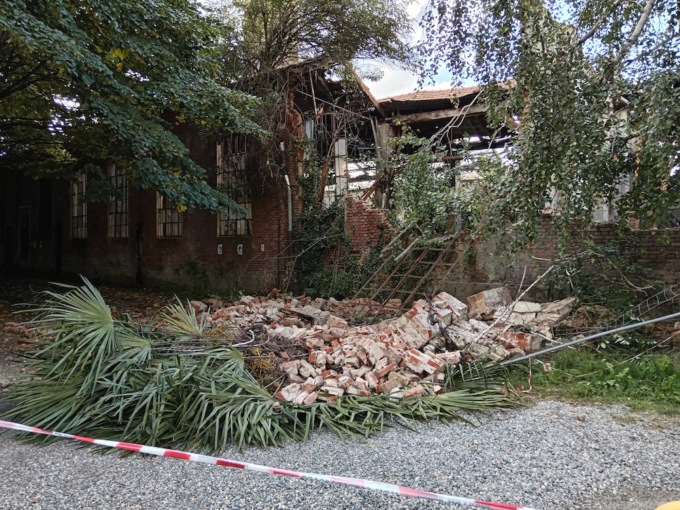“Ennesimo crollo dell’ex Filatura Biellese, chiediamo la messa in sicurezza del cortile”