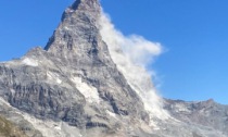 Frana sul Cervino, il video del crollo con la nube polverosa