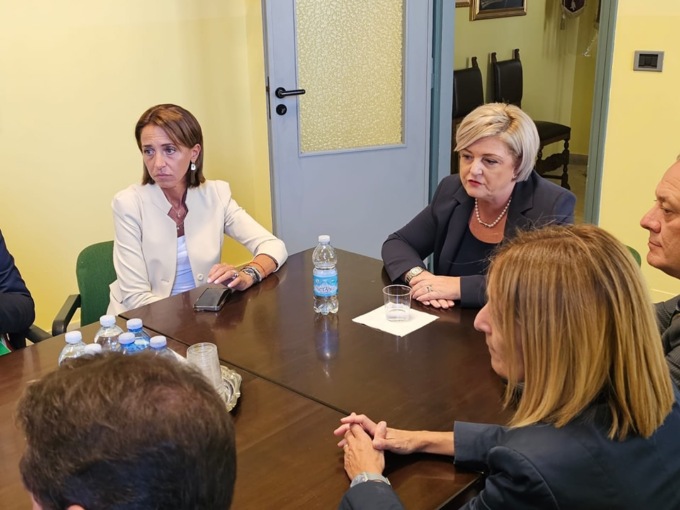 Brandizzo, visita del ministro Calderone. Chiorino: “Massimo supporto ai familiari delle vittime”