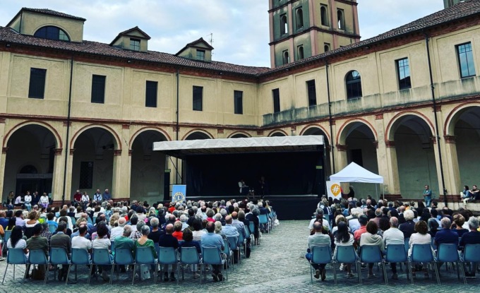 #fuoriluogo si è superato: in 8mila, va tutto “sold out”