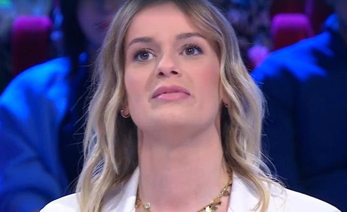 La cossatese Arlette vince 30mila euro ad Affari Tuoi insieme al fratello Yari