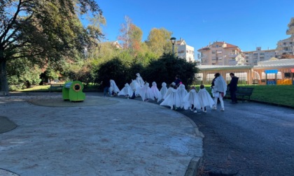 Per Halloween ecco i "fantasmini" della Cerruti. Foto e video