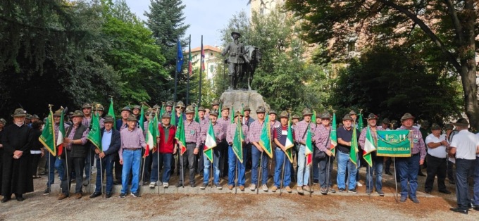 “L’Alpino e il mulo” compie cent’anni. Al via i festeggiamenti in città