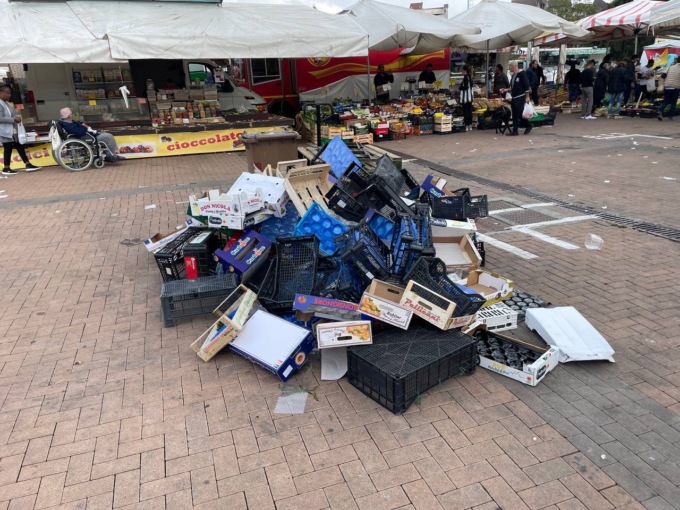 Il mercato di Piazza Falcone