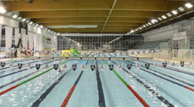 Stangata sugli ingressi alla piscina Rivetti