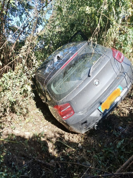 Finisce nel fosso con l’auto lungo la strada per Arro a Salussola: conducente ferito