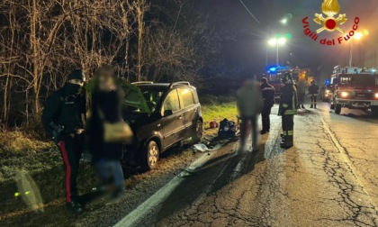 Sedicenne in codice rosso dopo un incidente con la sua moto