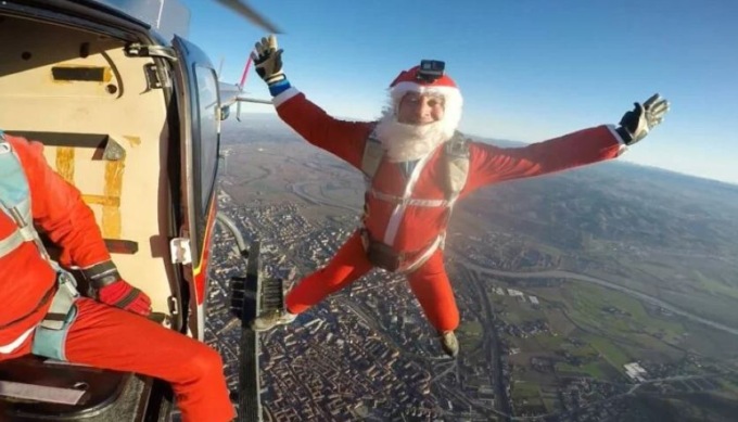 Babbo Natale Paracadutista scenderà dal cielo sabato pomeriggio