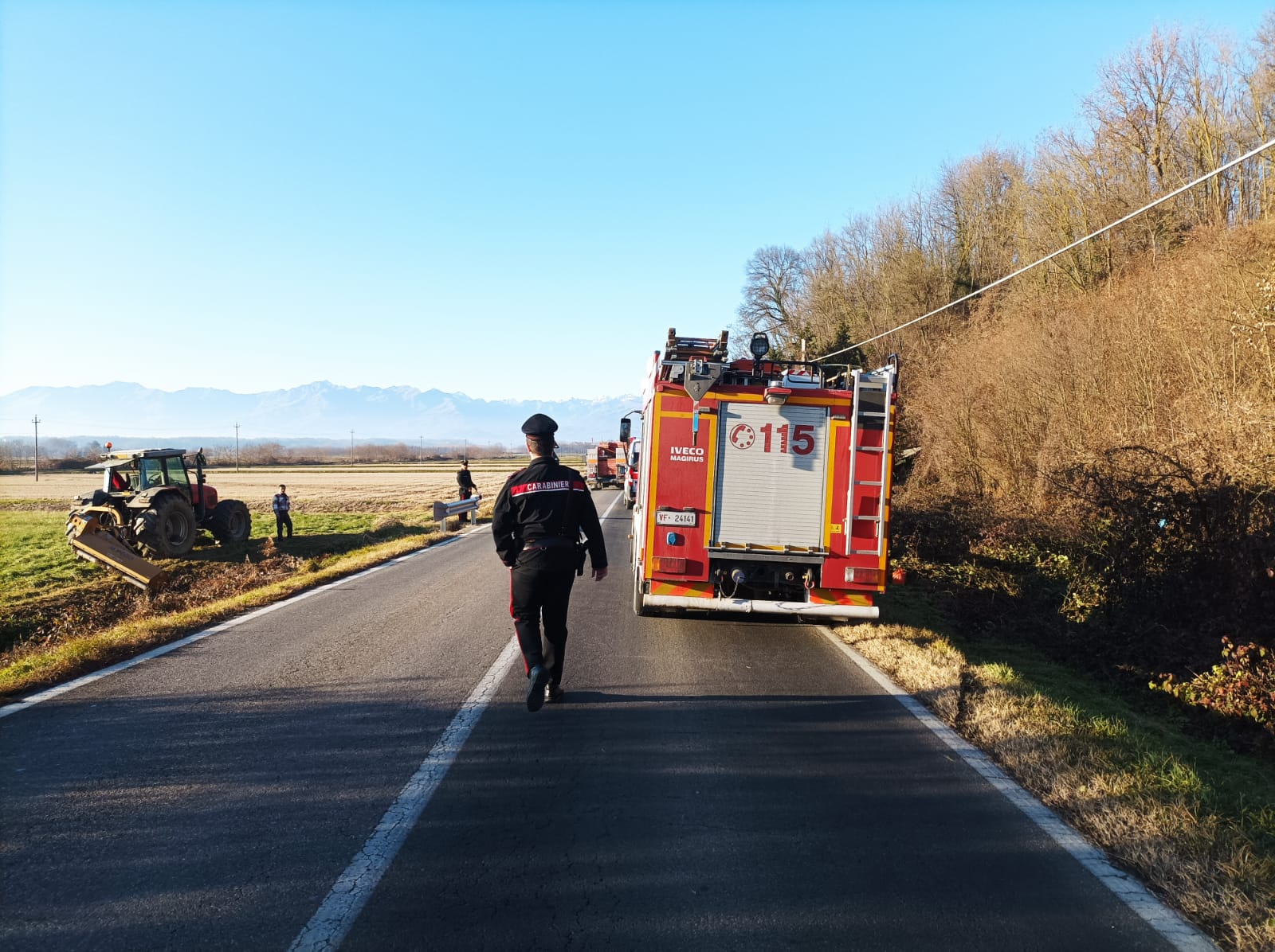 Perde il controllo dell'auto