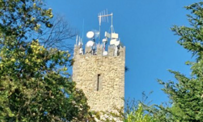 Zumaglia: «Via le antenne dal castello del Brich»