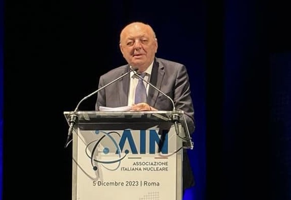 Gilberto Pichetto: “Guardiamo al nucleare, ma non è prevista la costruzione di centrali in Italia”