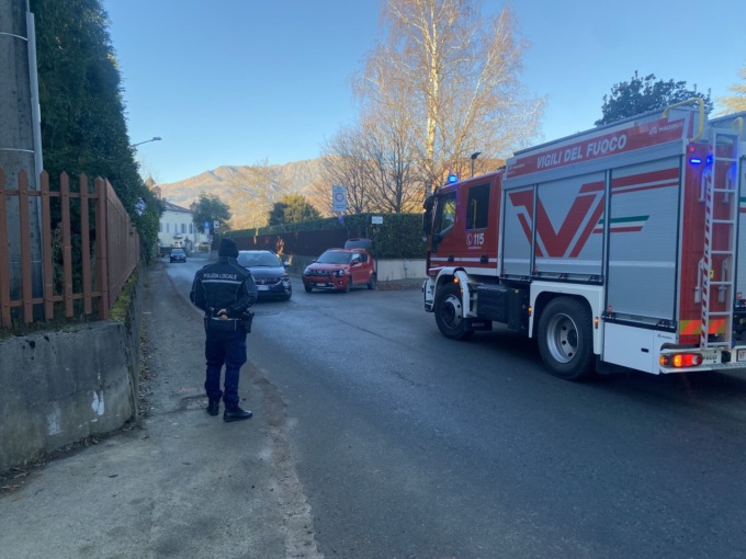 Scontro tra due auto all’incrocio di via della Nera: tanto spavento ma nessun ferito