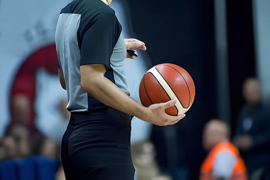 Tolleranza zero: la Fip dice «Basta ai “tifosi” che minacciano arbitri»