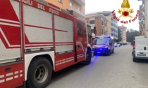 Maxi-incendio in un appartamento a Biella: evacuate 15 famiglie