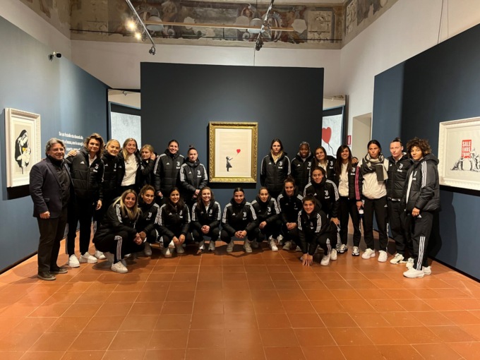 Le atlete della Juventus Women in visita alla mostra BANKSY, JAGO, TVBOY E ALTRE STORIE CONTROCORRENTE