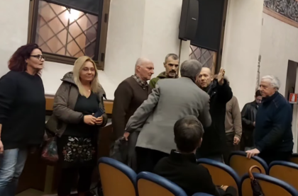 Rissa sfiorata alla serata sulle Foibe del Museo del Territorio