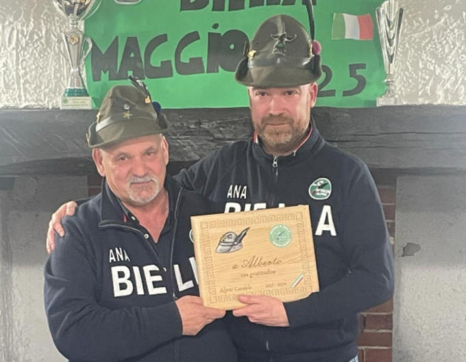 Alpini di Candelo, lo zaino passa a Finotti: «Un onore»