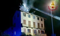 Incendi a canne fumarie e pianta che cade su un tetto: impegnati i Vigili del fuoco