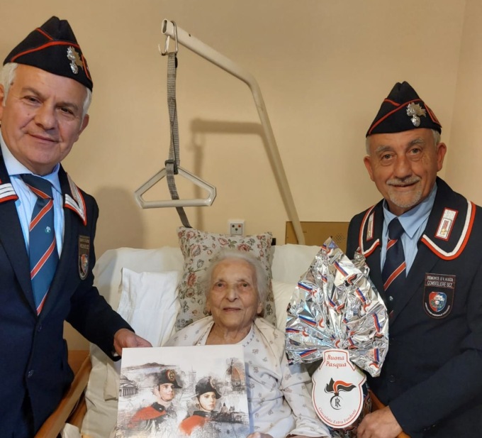 Gli auguri a Eugenia Boschetti dall’Associazione Carabinieri