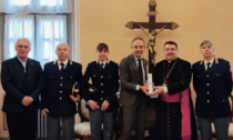 «L'olio di Capaci» donato al Vescovo dalla Questura di Biella
