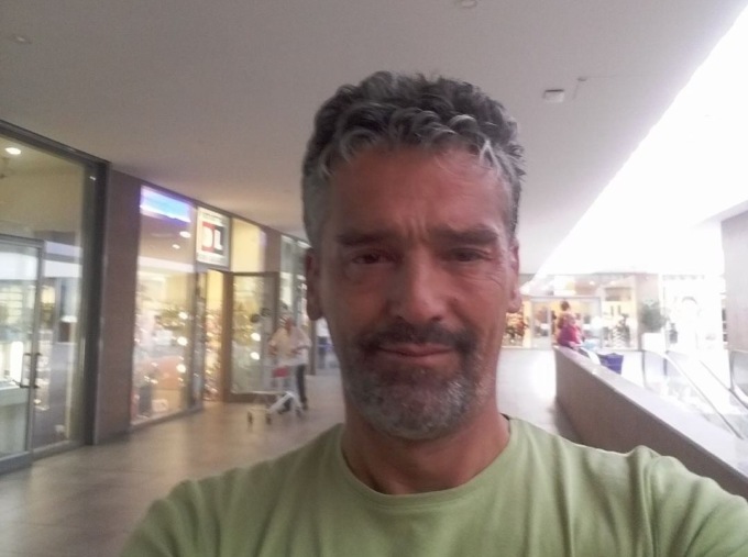 Cossato piange Luciano Lettig, padre di tre figli mancato a soli 55 anni