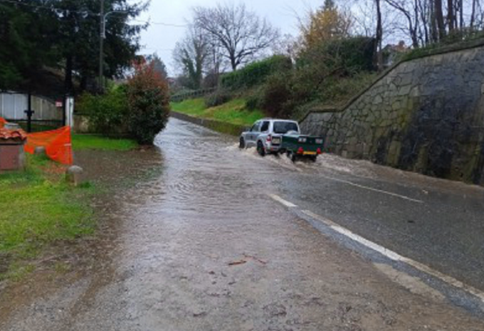 Maltempo, buche e frane lungo le strade