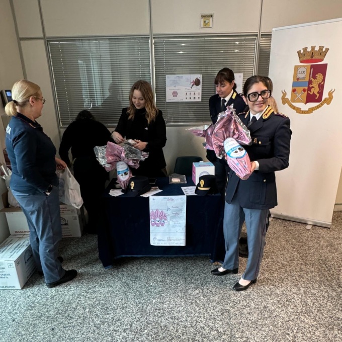 Polizia di Stato, uova di Pasqua in vendita per la ricerca contro il neuroblastoma
