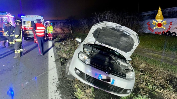 Schianto in Superstrada salvi per miracolo