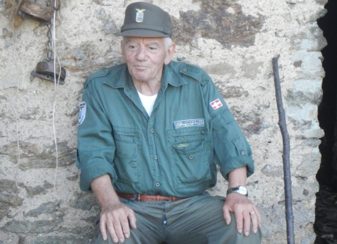 Oggi l’addio a Umberto Guolo, amministratore a Occhieppo Inferiore, alpino, guardiapesca e Cavaliere della Repubblica