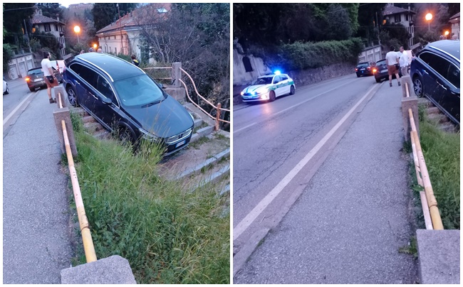 Con l’auto incastrato lungo la scalinata che da Via Marconi porta in via Cernaia a Biella