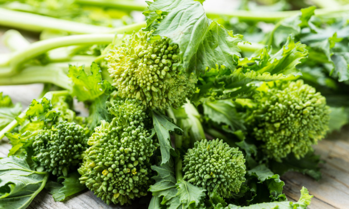 In regalo con Eco di Biella le cime di rapa