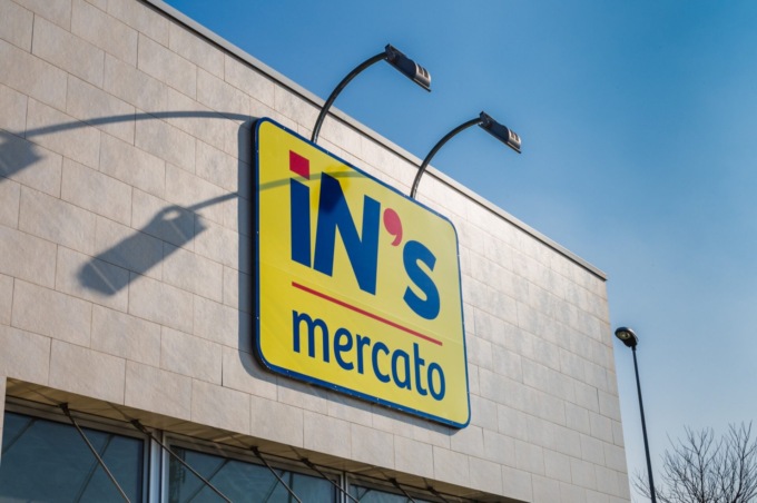 Rapina con pistola al supermercato In’s di Cavaglià