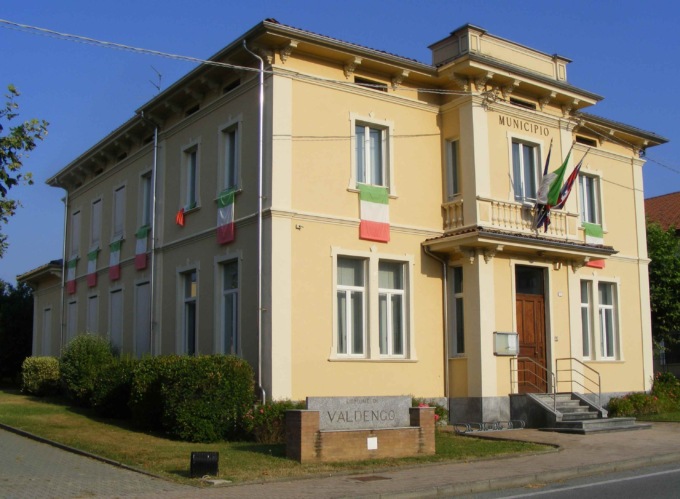 Ugliengo sfida Roberto Pella: in lista un candidato… al guinzaglio
