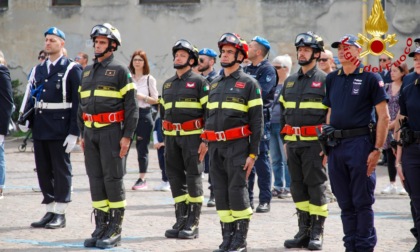 I Vigili del Fuoco di Biella in Piazza Martiri per la festa della Repubblica