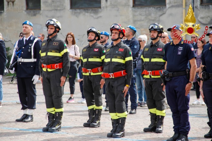 I Vigili del Fuoco di Biella in Piazza Martiri per la festa della Repubblica