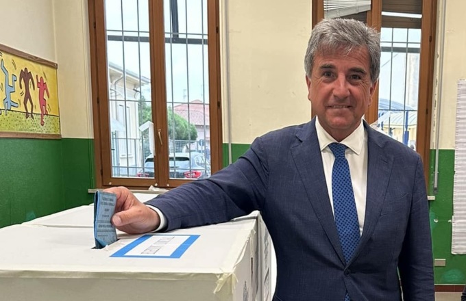 Roberto Pella esulta per i voti a Forza Italia nel comune di cui è sindaco: “A Valdengo il miglior risultato”
