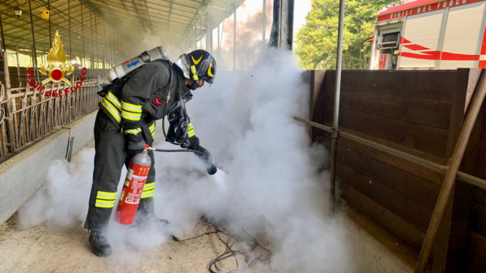 Fiamme in un impianto fotovoltaico di Mottalciata