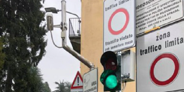 Da domani torna la Ztl al Piazzo