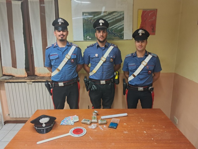 Candelo, arrestato 25enne per detenzione di sostenze stupefacenti ai fini di spaccio