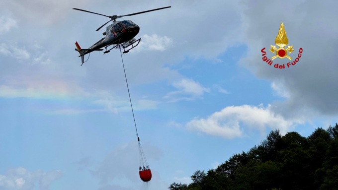 Fuoco al Bocchetto Sessera, Vigili del Fuoco al lavoro