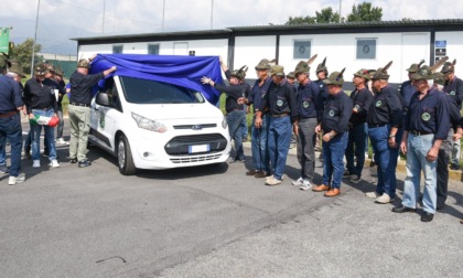 Dagli Alpini di Ponderano un’auto al Fondo Tempia