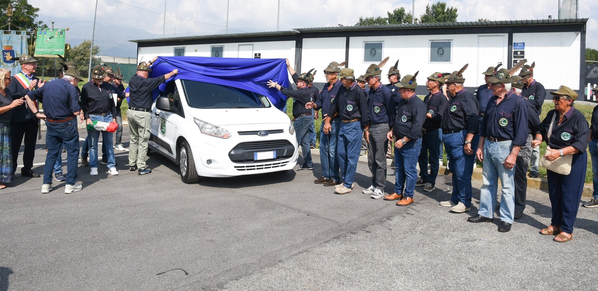 Alpini di Ponderano un’auto al Fondo Tempia