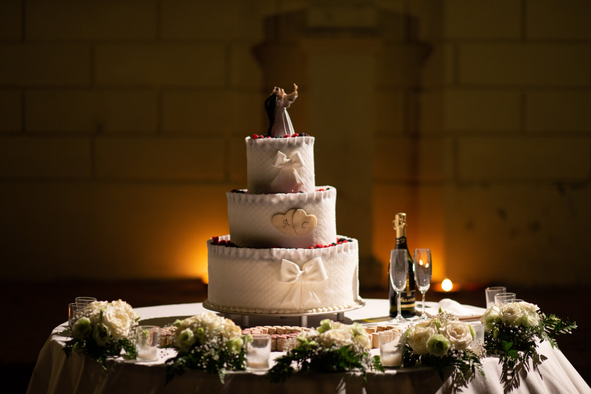 Una delle celebri torte nuziali di Pavesi