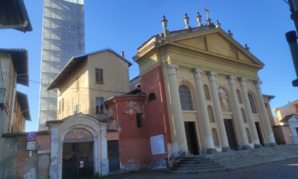 A Candelo si mobilitano i parrocchiani: «Salviamo il campanile»