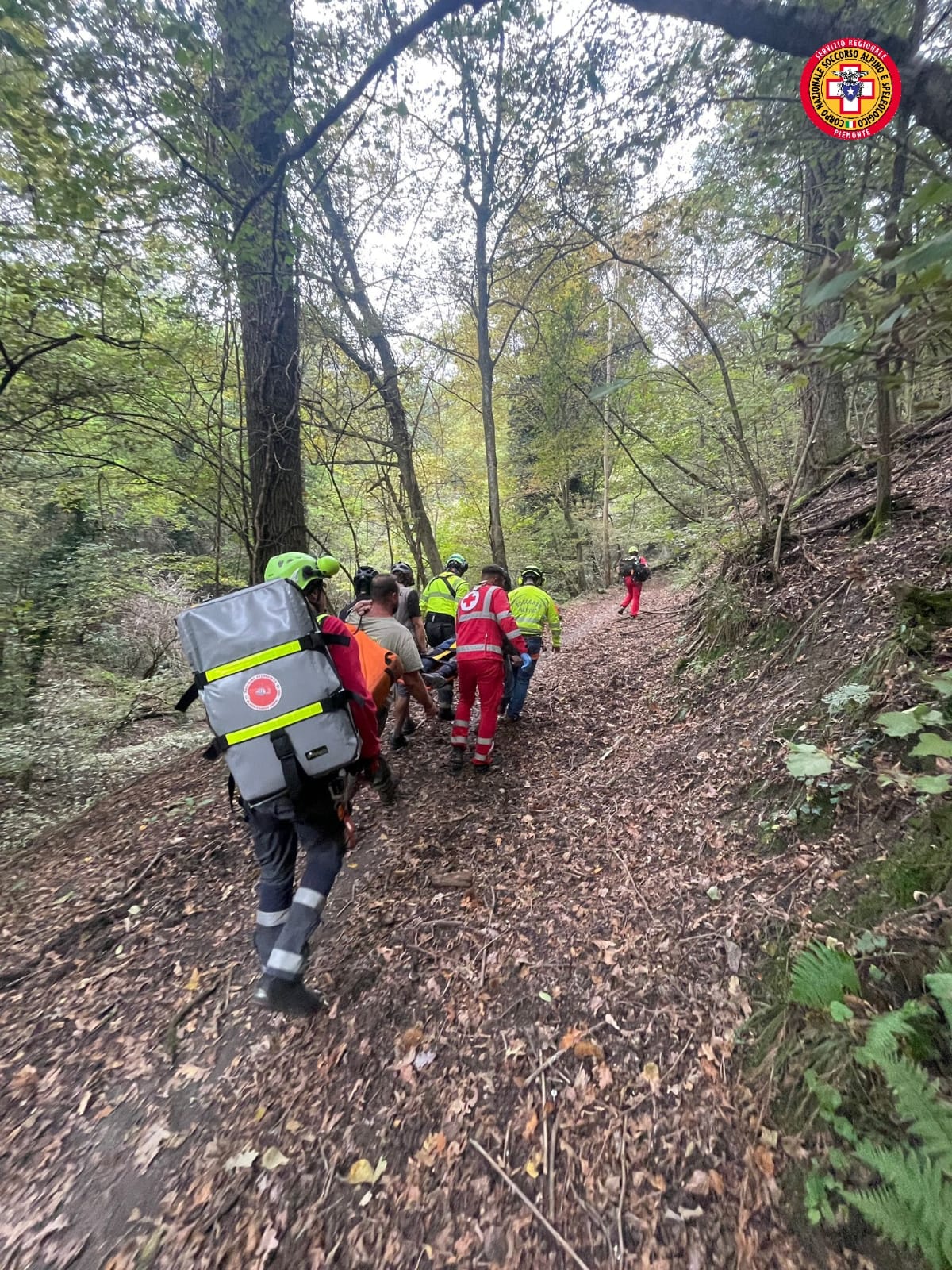 Servizio speleologico 1 Mountainbiker infortunato nel bosco