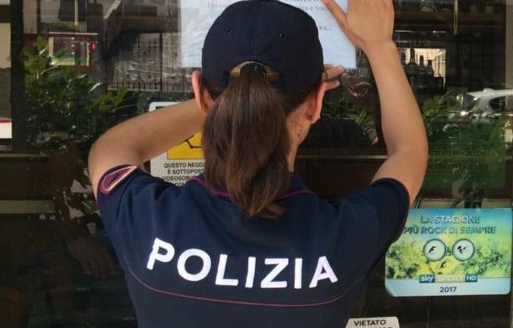 Tattoo Cafè di Biella di nuovo chiuso dalla Polizia: “Serrata di 20 giorni per liti e aggressioni”