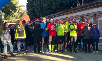 Torna la Corsa dei Babbi Natale: domenica l'appuntamento