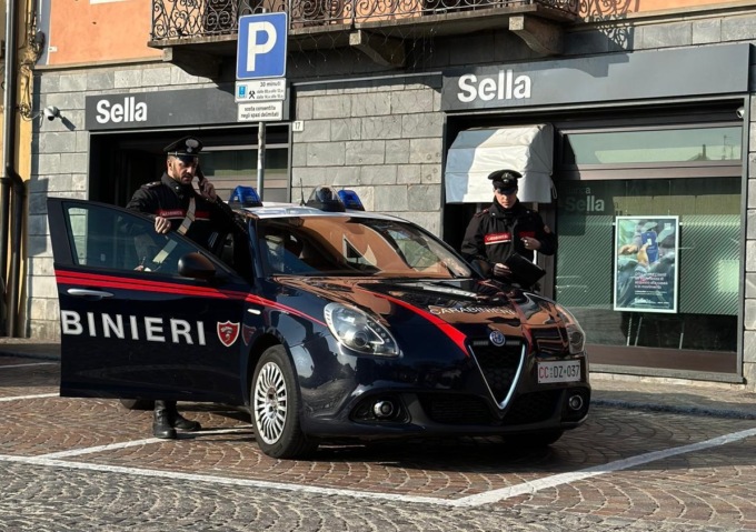 Donna raggirata da finto medico bloccato in Iraq. Impiegata di Banca Sella sventa la truffa
